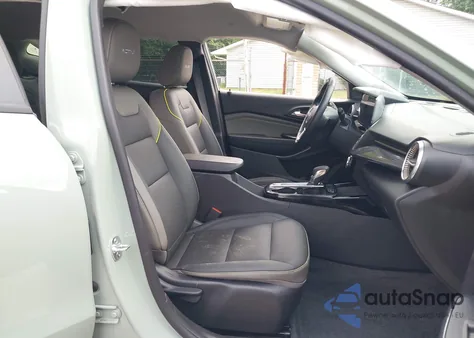 2025 Chevrolet Trax Activ z USA, uszkodzony, nr VIN KL77LKEP5SC168464